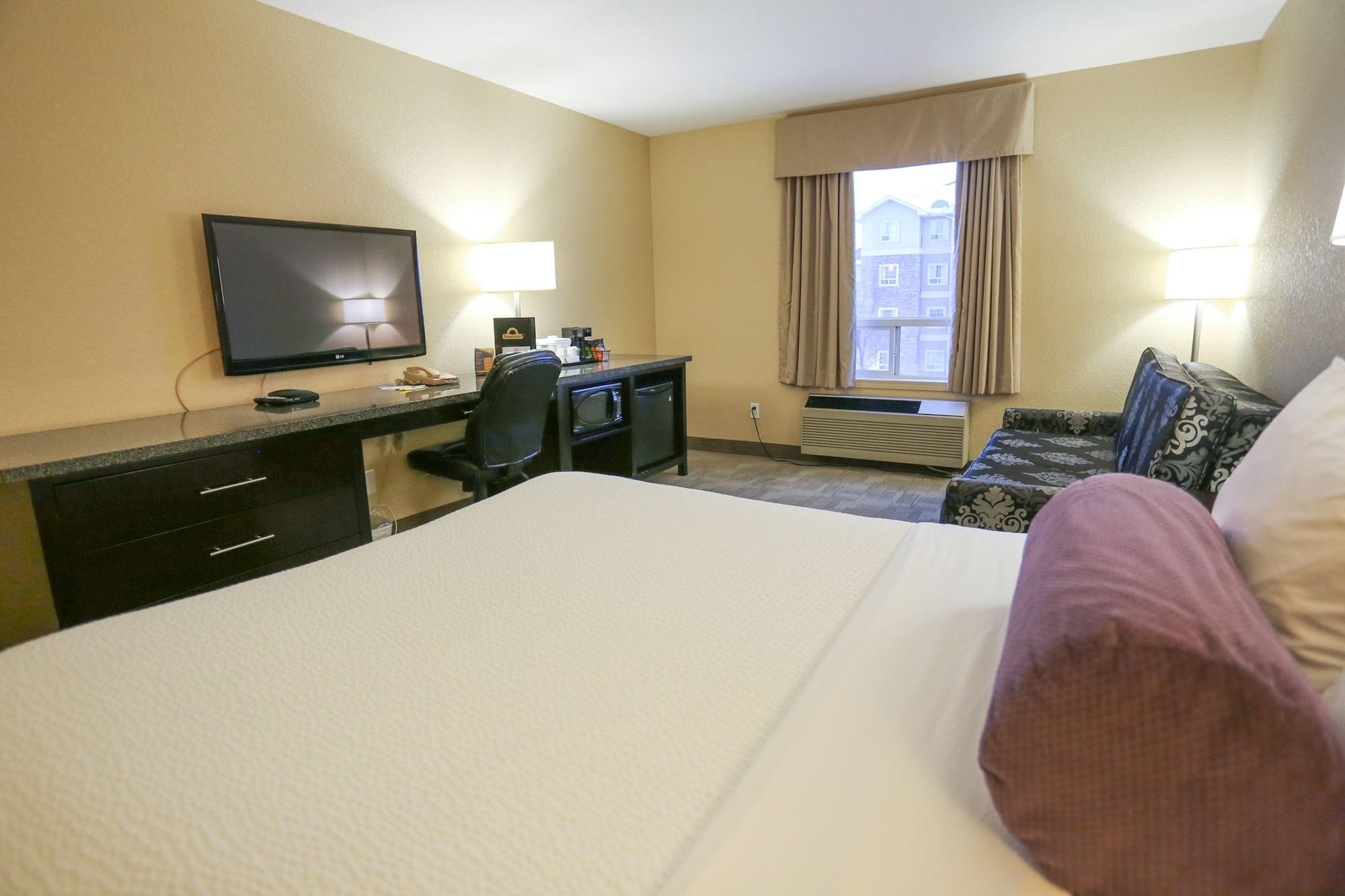Days Inn By Wyndham Calgary Airport Bagian luar foto