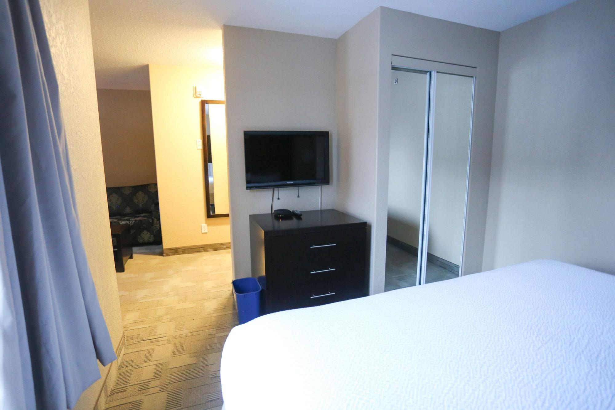 Days Inn By Wyndham Calgary Airport Bagian luar foto