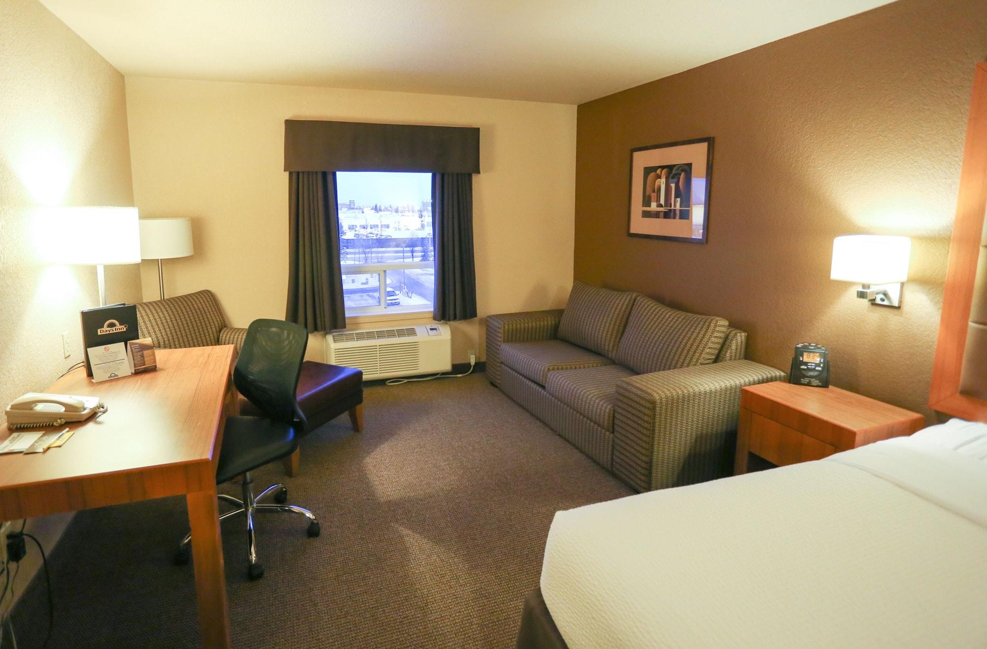 Days Inn By Wyndham Calgary Airport Bagian luar foto